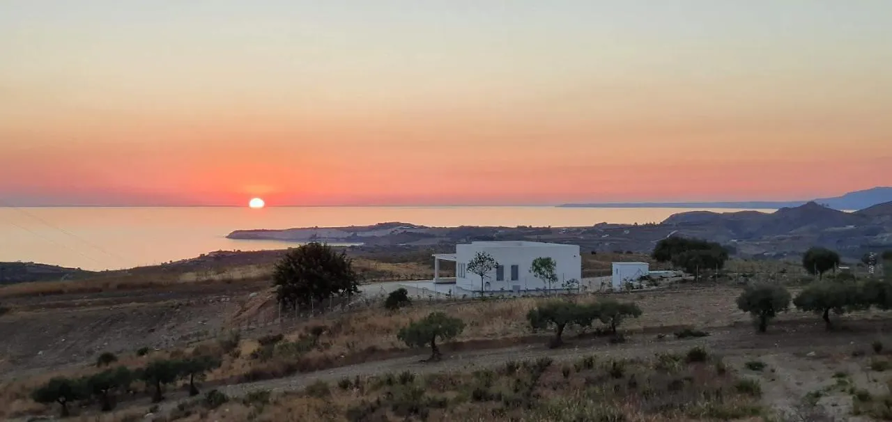 Villa Casa Palombara - Healiday In Torre Salsa Montallegro